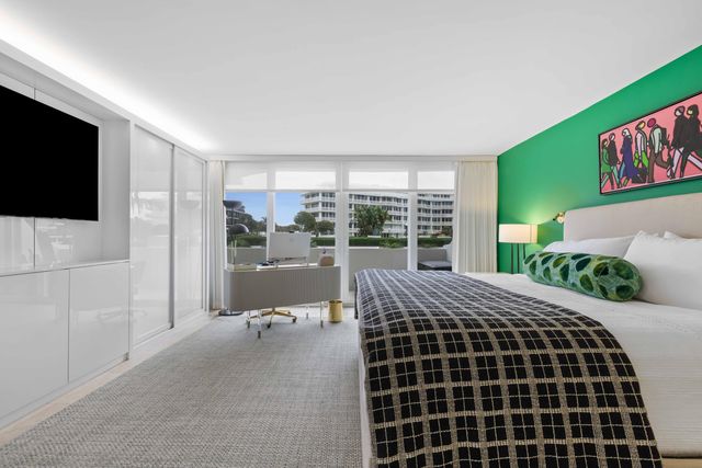 130 Sunrise Avenue 201, Palm Beach, FL 33480