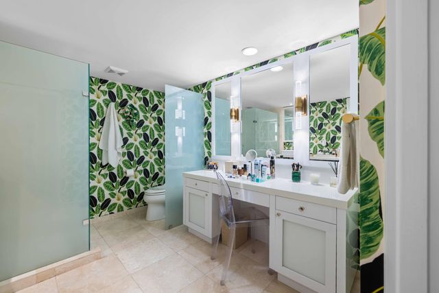 130 Sunrise Avenue 201, Palm Beach, FL 33480