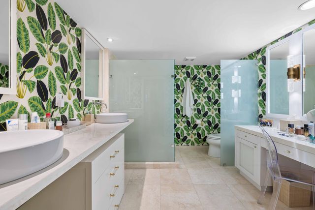 130 Sunrise Avenue 201, Palm Beach, FL 33480