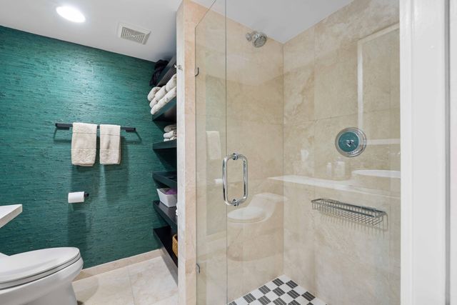 130 Sunrise Avenue 201, Palm Beach, FL 33480