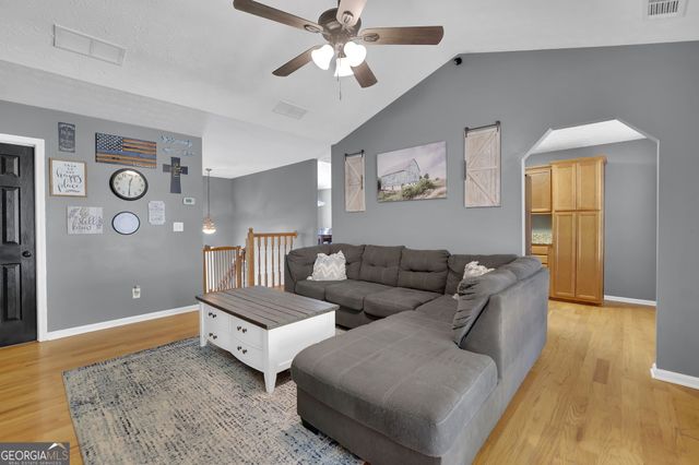 2932 Lake Hollow Road, Gainesville, GA 30501