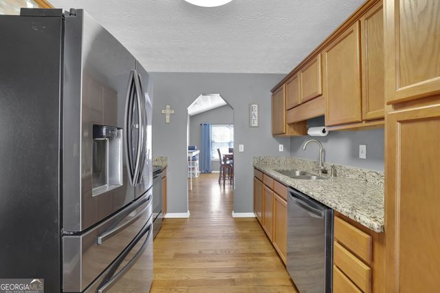 2932 Lake Hollow Road, Gainesville, GA 30501