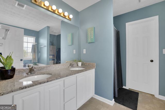 2932 Lake Hollow Road, Gainesville, GA 30501