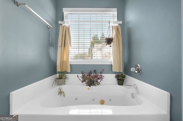 2932 Lake Hollow Road, Gainesville, GA 30501