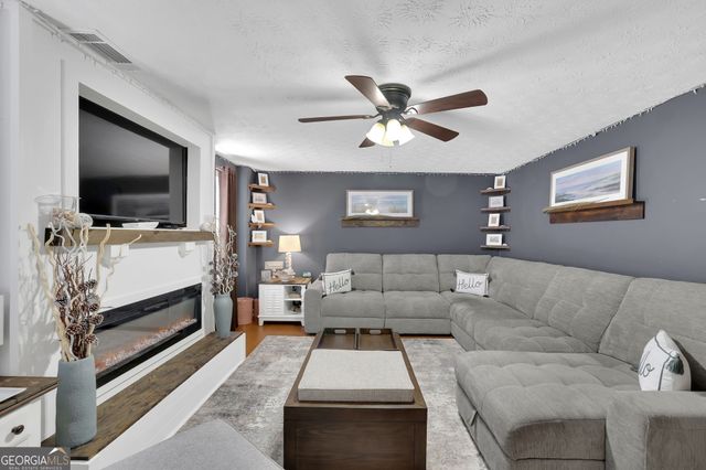 2932 Lake Hollow Road, Gainesville, GA 30501