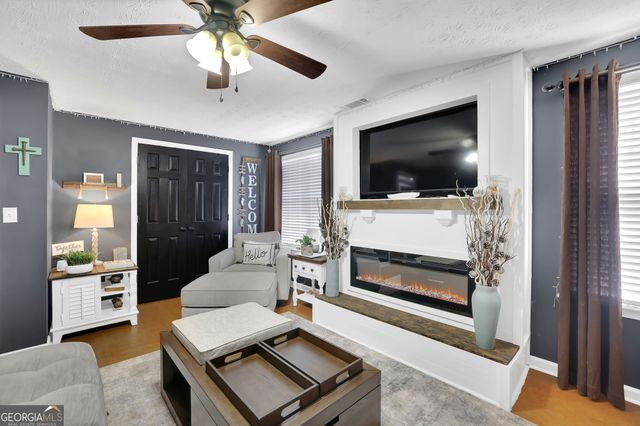 2932 Lake Hollow Road, Gainesville, GA 30501