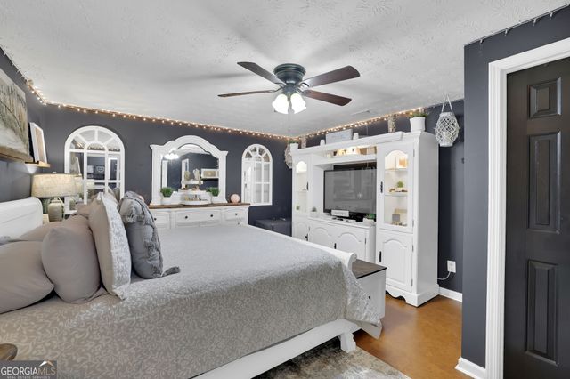 2932 Lake Hollow Road, Gainesville, GA 30501