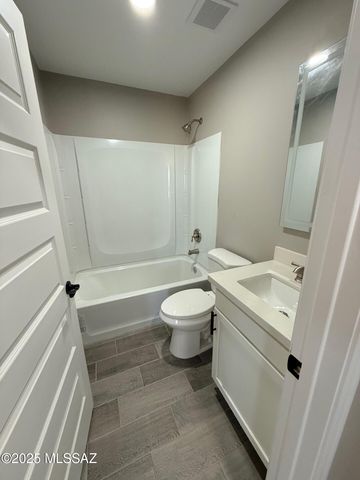3105 W Green Park Drive, Benson, AZ 85602