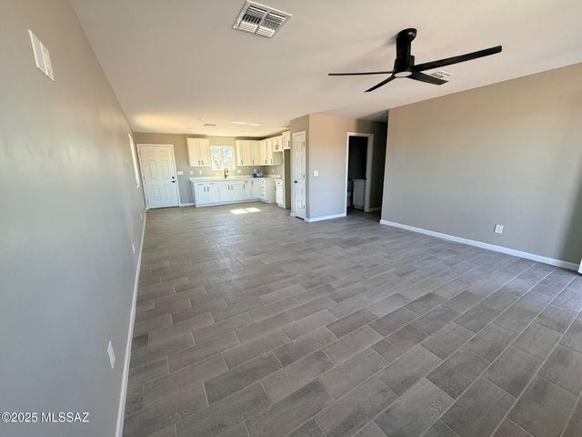 3105 W Green Park Drive, Benson, AZ 85602