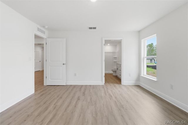 593 W Heronsbill Lane, Dunnellon, FL 34434