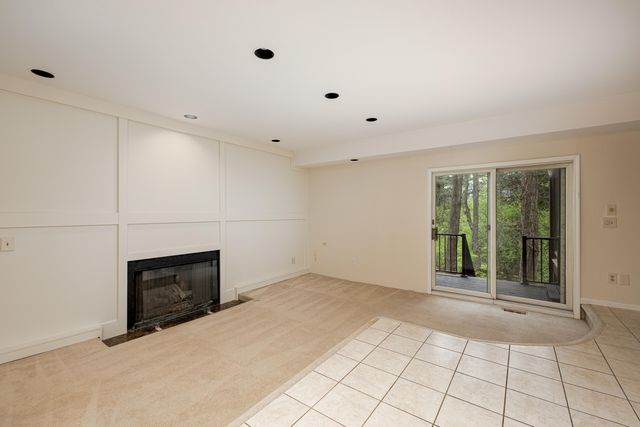 3949 Waldenwood Drive, Ann Arbor, MI 48105