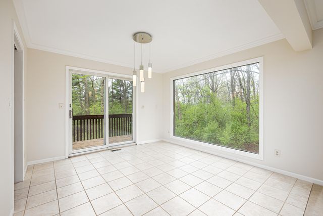 3949 Waldenwood Drive, Ann Arbor, MI 48105