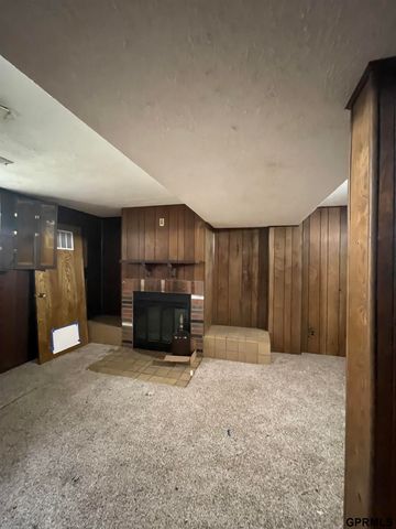 4324 81 Avenue Circle, Omaha, NE 68134