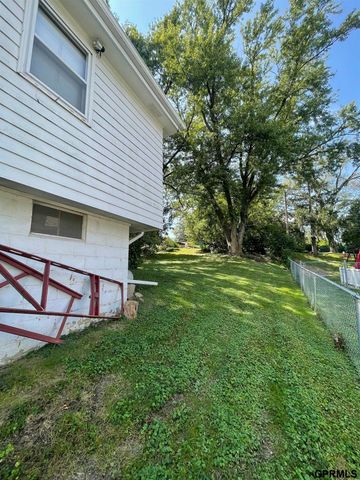 4324 81 Avenue Circle, Omaha, NE 68134