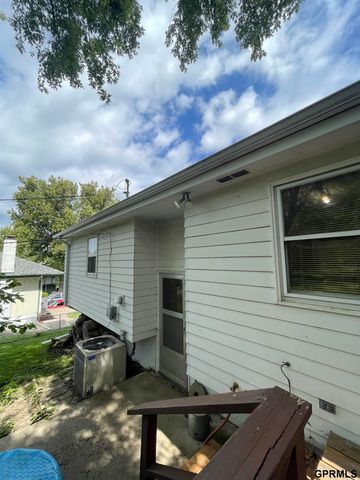 4324 81 Avenue Circle, Omaha, NE 68134