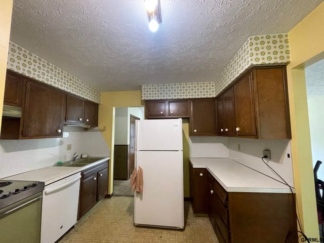 4324 81 Avenue Circle, Omaha, NE 68134