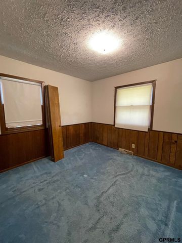 4324 81 Avenue Circle, Omaha, NE 68134