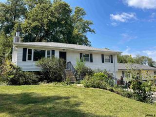 4324 81 Avenue Circle, Omaha, NE 68134