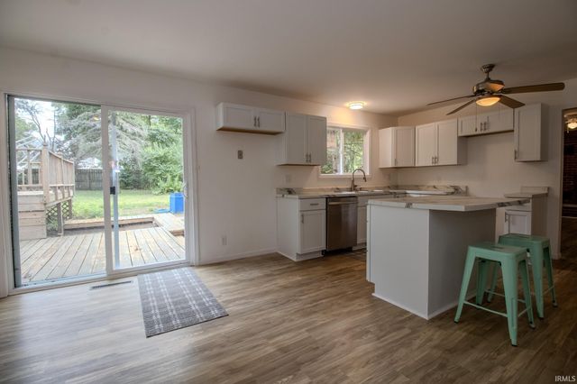 5895 W 500 S, North Judson, IN 46366