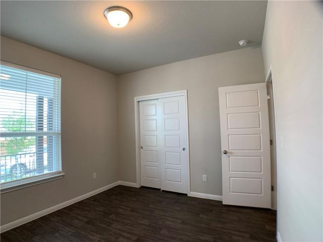 237 Michaelis DR, Leander, TX 78641