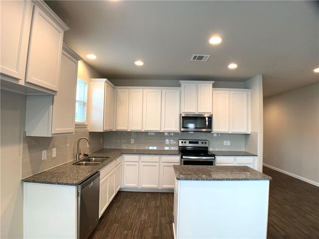 237 Michaelis DR, Leander, TX 78641