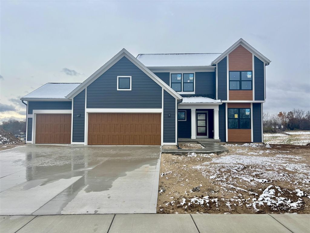 8318 Kettle Hill Court, Alto, MI 49302