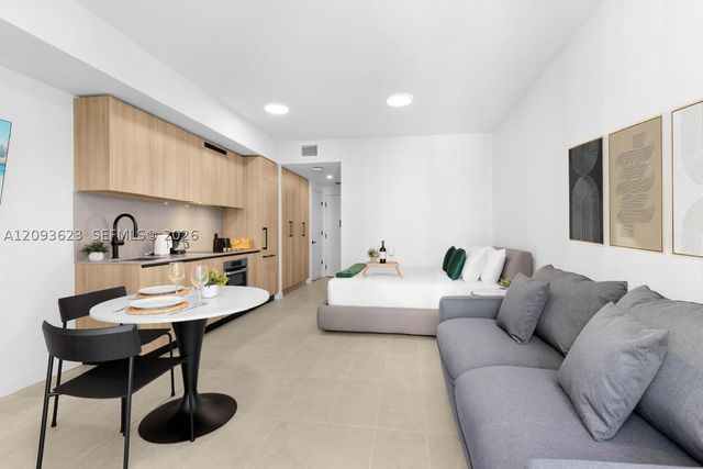 121 NE 5th St 2409, Miami, FL 33132
