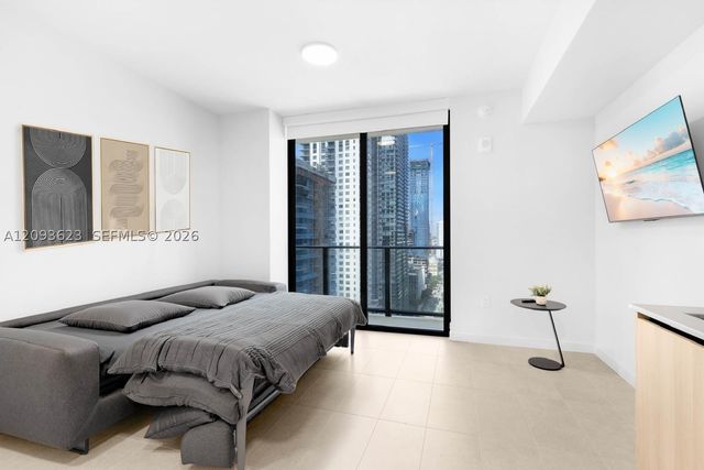 121 NE 5th St 2409, Miami, FL 33132
