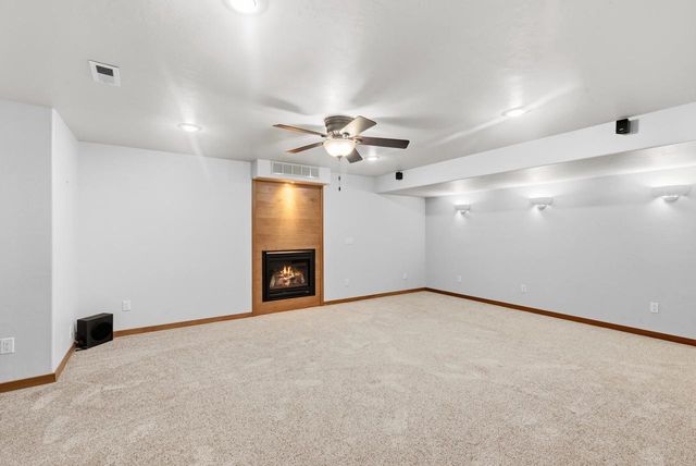 1383 MOONLIGHT LANE, Fond Du Lac, WI 54937