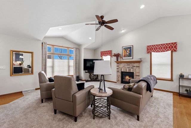 1383 MOONLIGHT LANE, Fond Du Lac, WI 54937