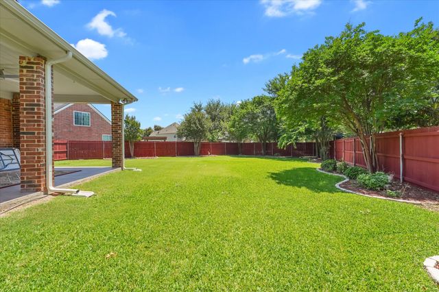 461 Shade Tree Court, Hurst, TX 76054
