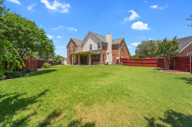 461 Shade Tree Court, Hurst, TX 76054
