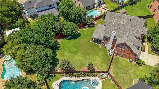 461 Shade Tree Court, Hurst, TX 76054