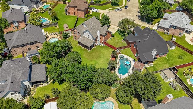 461 Shade Tree Court, Hurst, TX 76054