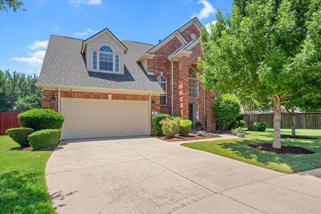 461 Shade Tree Court, Hurst, TX 76054