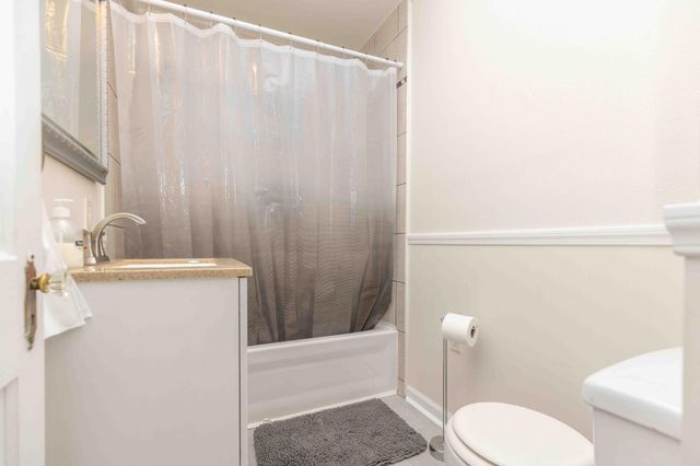 1645 Broadway N, Fargo, ND 58102