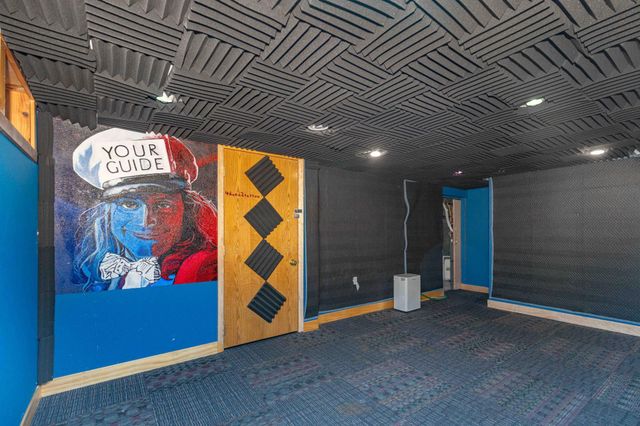 1645 Broadway N, Fargo, ND 58102