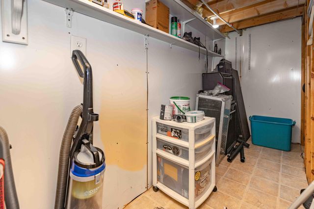 1645 Broadway N, Fargo, ND 58102