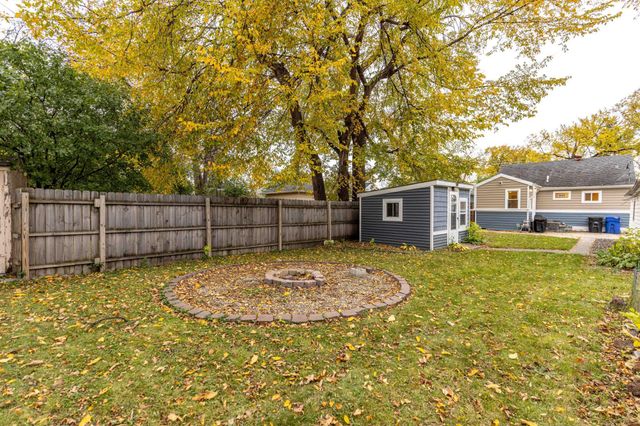 1645 Broadway N, Fargo, ND 58102