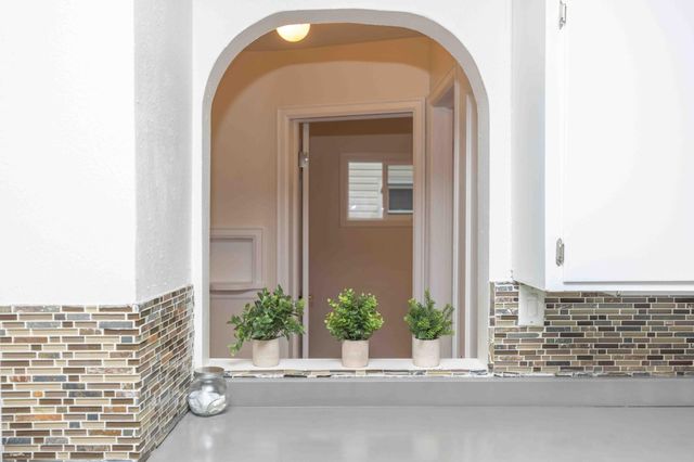 1645 Broadway N, Fargo, ND 58102