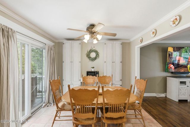 7 Annapolis Drive, Manalapan, NJ 07726