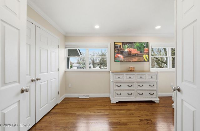 7 Annapolis Drive, Manalapan, NJ 07726