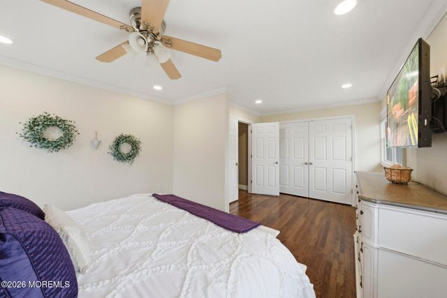 7 Annapolis Drive, Manalapan, NJ 07726