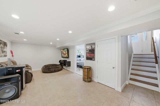 7 Annapolis Drive, Manalapan, NJ 07726