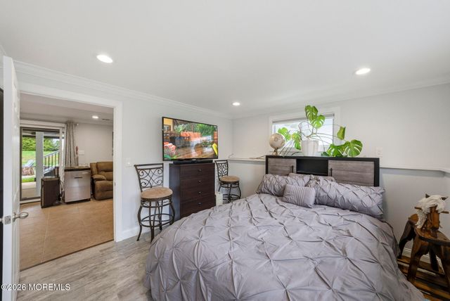 7 Annapolis Drive, Manalapan, NJ 07726