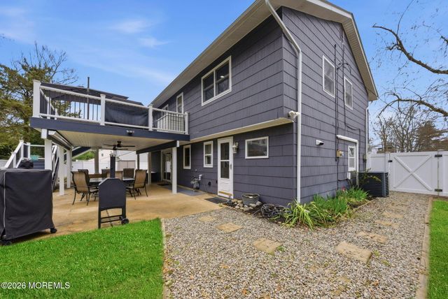 7 Annapolis Drive, Manalapan, NJ 07726