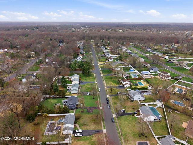 7 Annapolis Drive, Manalapan, NJ 07726