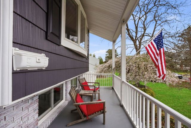 7 Annapolis Drive, Manalapan, NJ 07726