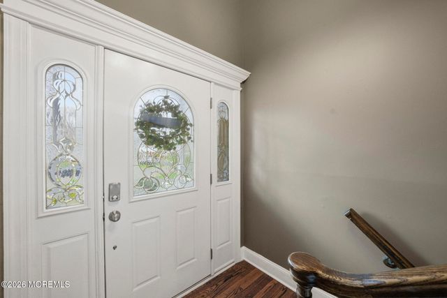 7 Annapolis Drive, Manalapan, NJ 07726