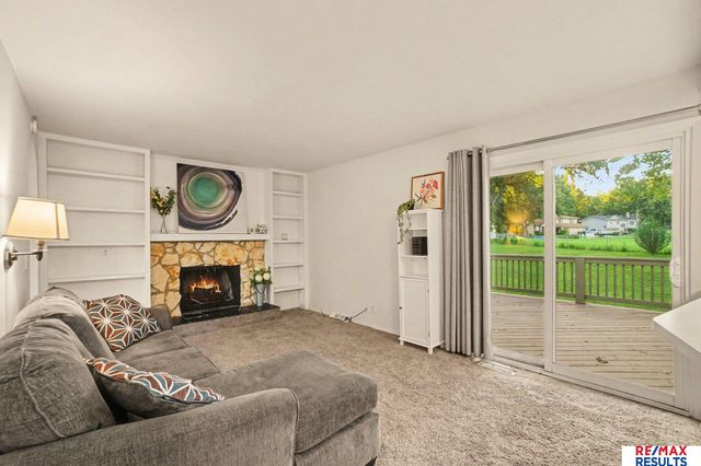 1014 Julius Place, Bellevue, NE 68005